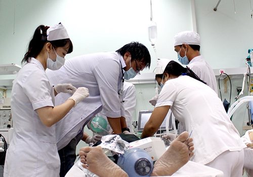 Nghề Y Dược vinh quang nhưng rất bạc bẽo