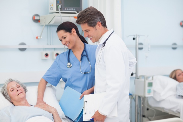 Mối liên hệ chặt chẽ giữa Bác sĩ và Điều dưỡng viên