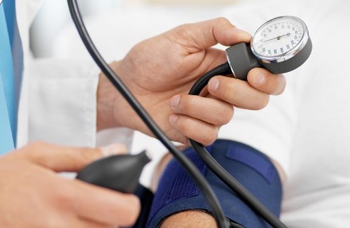 Kiểm tra sức khỏe thường xuyên giúp bạn phòng ngừa Cao huyết áp