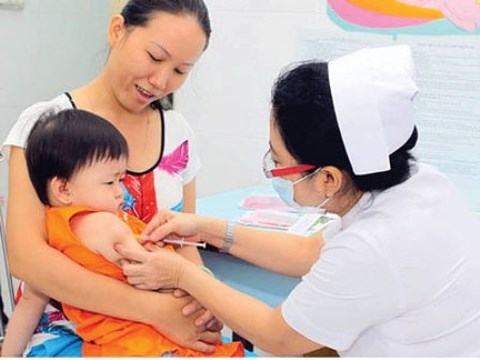 Trẻ em sẽ được tiêm vắc xin Sởi – Rubella do Việt Nam sản xuất