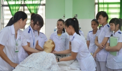 Hướng dẫn làm hồ sơ xét tuyển Cao đẳng Điều Dưỡng Hà Nội năm 2016