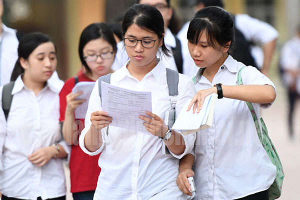 Thứ trưởng lý giải vì sao không nên vào đại học bằng mọi giá