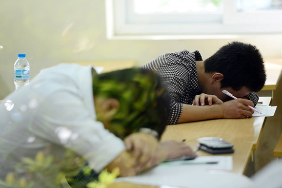 Sính mác Đại học nhiều sinh viên đứt gánh ngay từ năm nhất