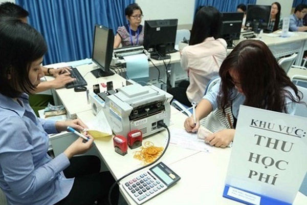 Nhiều trường ĐH công bố mức học phí cao ngất cho những năm tiếp theo 