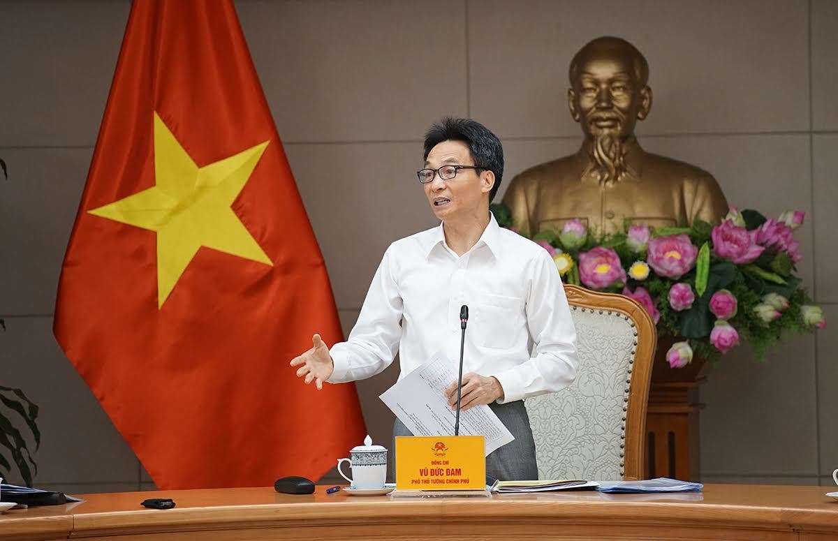 Phó Thủ tướng chỉ đạo không trì hoãn lộ trình thi thpt quốc gia trên máy tính