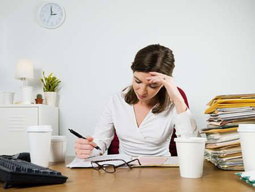 Dược sỹ hướng dẫn cách sử dụng máy tính tránh hại cho mắt nhất