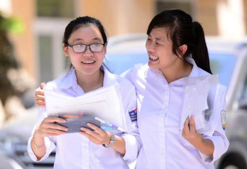 Bỏ điểm sàn Đại học – trường Cao đẳng Y Dược Hà Nội uy tín vẫn hút thí sinh