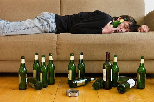 Học lỏm chiêu độc đối phó với vợ khi say của chàng bác sỹ 