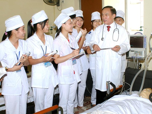 Làm Bác sĩ không đòi hỏi chế độ đãi ngộ đặc biệt, chỉ cần được công bằng?