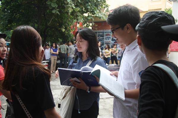 Đề minh họa kỳ thi THPT Quốc gia đòi hỏi học sinh ôn tập toàn diện