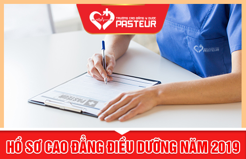 Thí sinh tham gia xét tuyển  Cao đẳng Điều dưỡng cần tiến hành làm hồ sơ theo yêu cầu