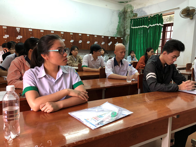 Dùng 70% điểm thi để xét tốt nghiệp là chưa hợp lý