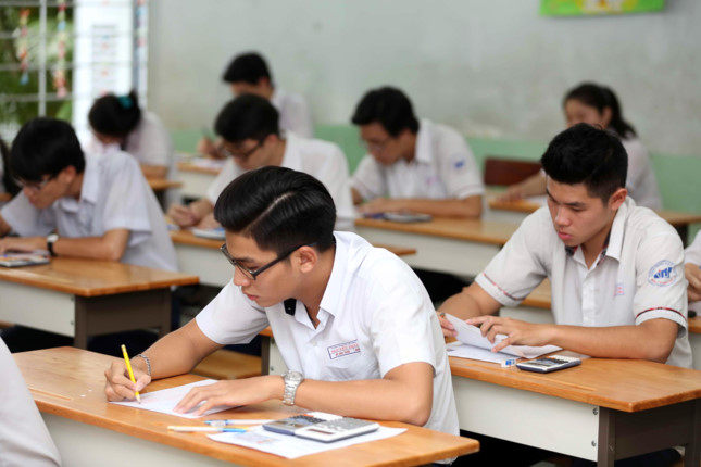 Muốn tốt nghiệp THPT để đi làm công nhân liệu có đơn giản?