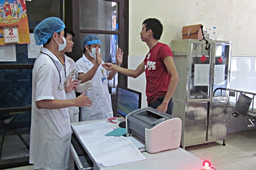 Ai sẽ bảo vệ người ngành Y trước nguy hiểm