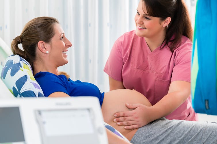 Làm sao để có thể theo học Cao đẳng Hộ sinh?