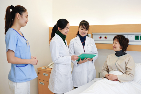 Tốt nghiệp Văn bằng 2 Cao đẳng Điều dưỡng có đủ điều kiện thi công chức không?