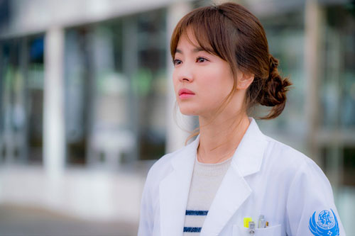 Gái ngành Y hãy nhớ tình đầu đẹp nhưng tình cuối mới là bất diệt...