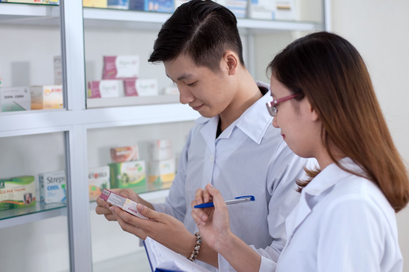 Hành trình học tập để trở thành dược sĩ giỏi