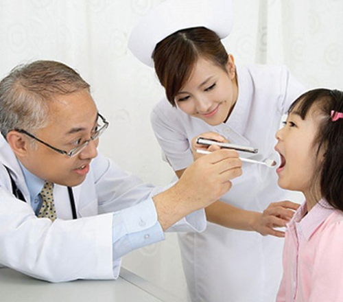 Khi bác sĩ chỉ chữa bệnh vì đồng tiền