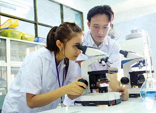 Chọn bài thi tổ hợp KHXH có được đăng ký học Cao đẳng xét nghiệm?