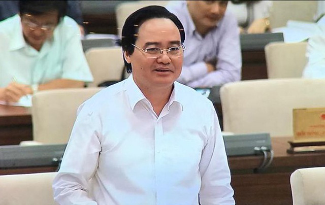 Bộ trưởng GD-ĐT Phùng Xuân Nhạ trình luật Giáo dục (sửa đổi) trước UB Thường vụ Quốc hội