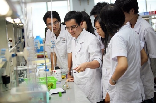Cao đẳng Y Dược Hà Nội tuyển sinh 2017 chỉ cần tốt nghiệp THPT