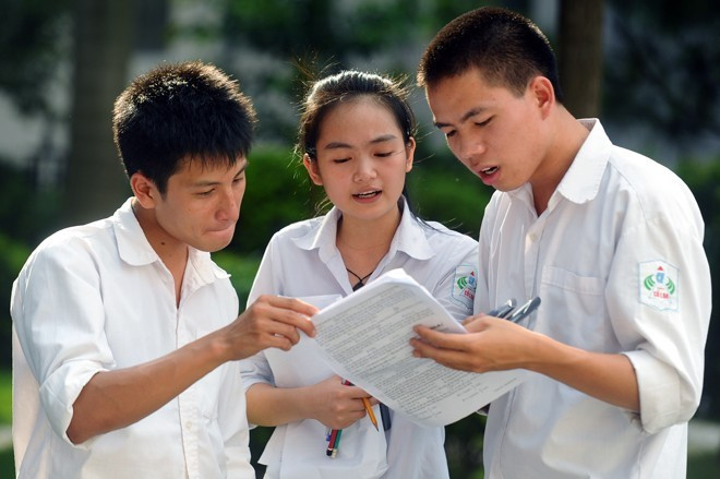 Thí sinh hoàn thành bài thi Ngoại ngữ với tâm trạng thoải mái
