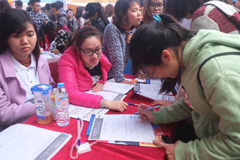 Thí sinh có nhiều lựa chọn học nghề hay đại học