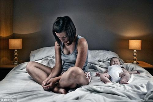 Mệt mỏi, ủ rũ là dấu hiệu bệnh trầm cảm sau sinh